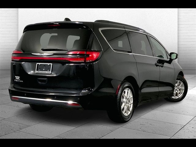 2022 Chrysler Pacifica Touring-L