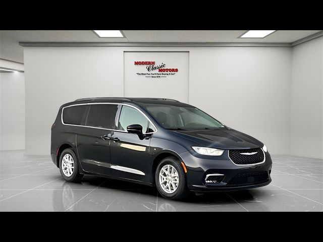 2022 Chrysler Pacifica Touring-L