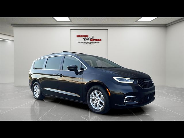 2022 Chrysler Pacifica Touring-L