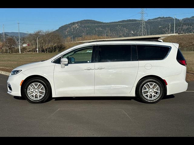 2022 Chrysler Pacifica Touring-L