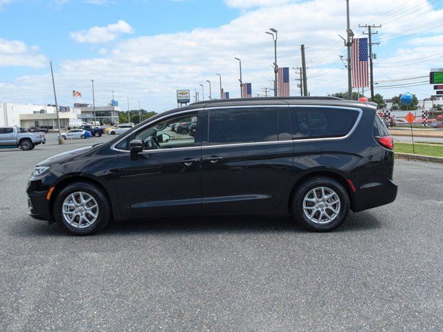 2022 Chrysler Pacifica Touring-L