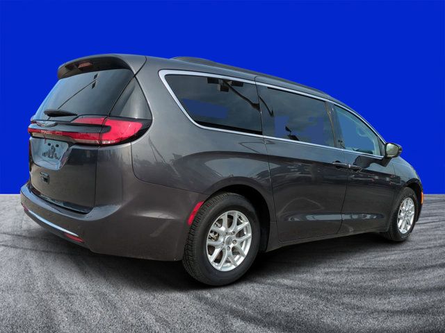 2022 Chrysler Pacifica Touring-L