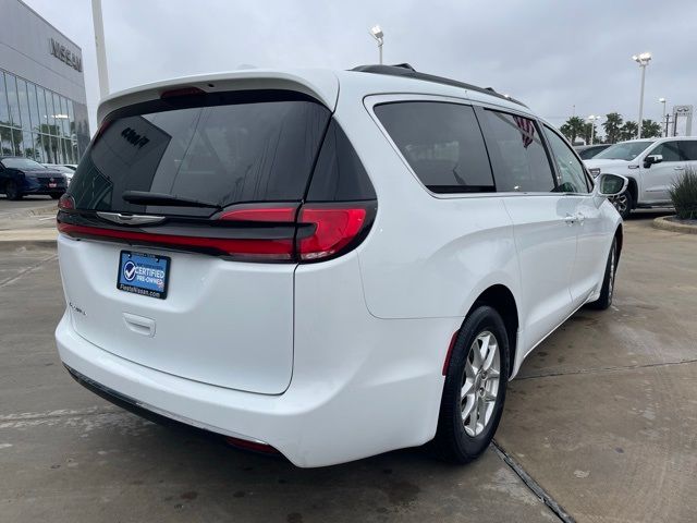 2022 Chrysler Pacifica Touring-L