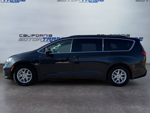 2022 Chrysler Pacifica Touring-L