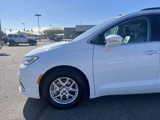 2022 Chrysler Pacifica Touring-L