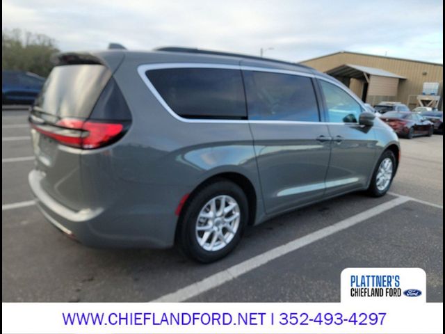 2022 Chrysler Pacifica Touring-L