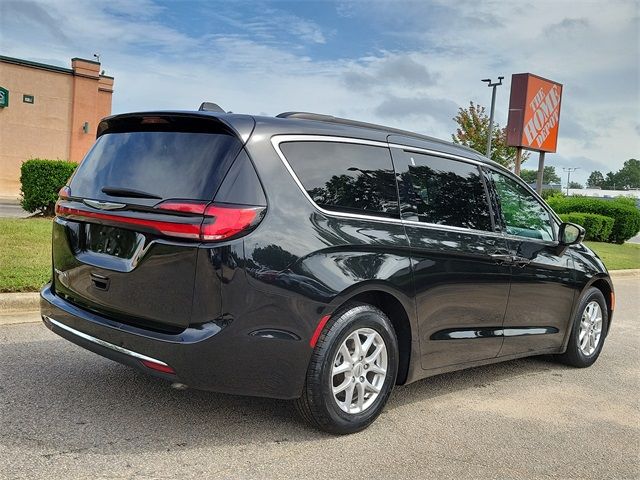 2022 Chrysler Pacifica Touring-L