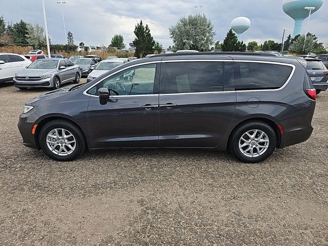 2022 Chrysler Pacifica Touring-L