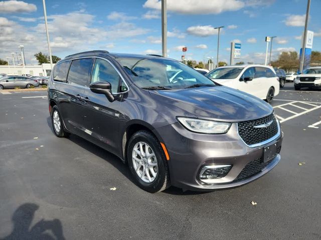 2022 Chrysler Pacifica Touring-L