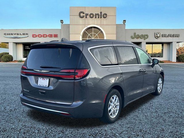 2022 Chrysler Pacifica Touring-L