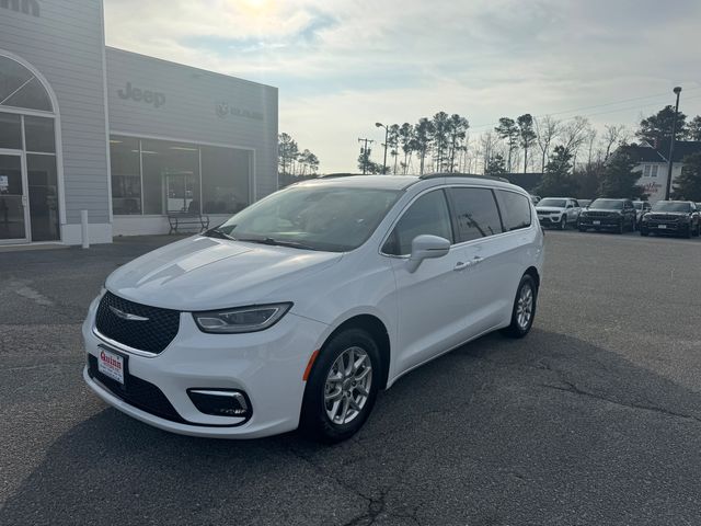 2022 Chrysler Pacifica Touring-L