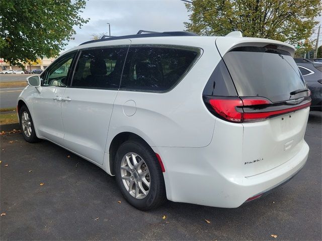 2022 Chrysler Pacifica Touring-L