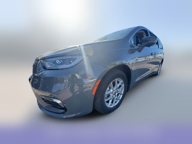 2022 Chrysler Pacifica Touring-L