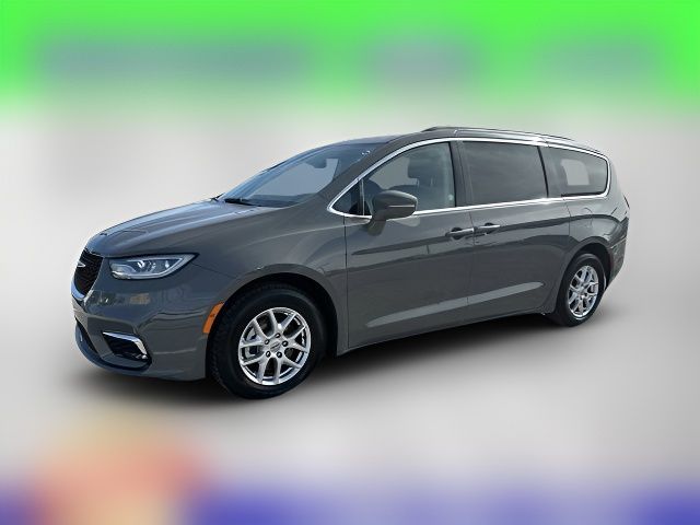 2022 Chrysler Pacifica Touring-L