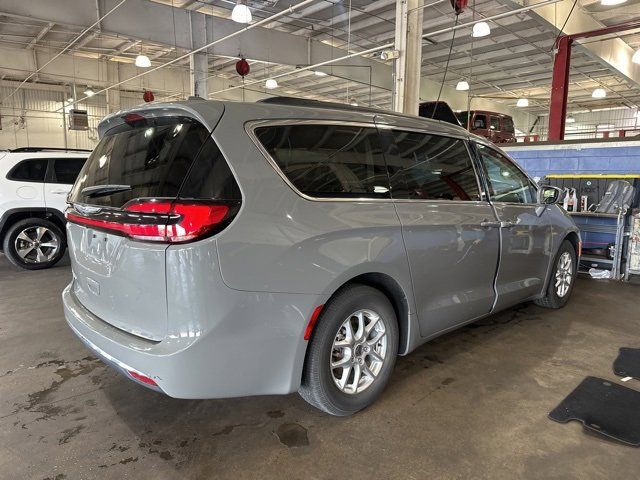 2022 Chrysler Pacifica Touring-L