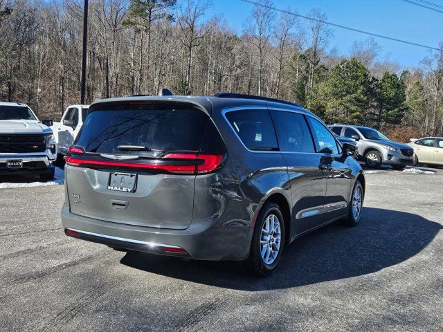 2022 Chrysler Pacifica Touring-L