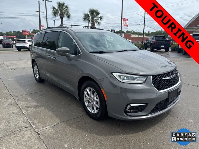 2022 Chrysler Pacifica Touring-L
