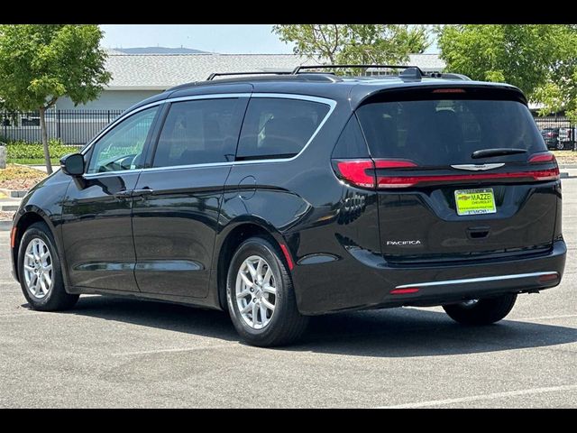 2022 Chrysler Pacifica Touring-L