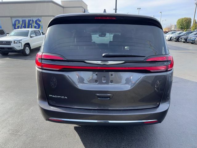 2022 Chrysler Pacifica Touring-L