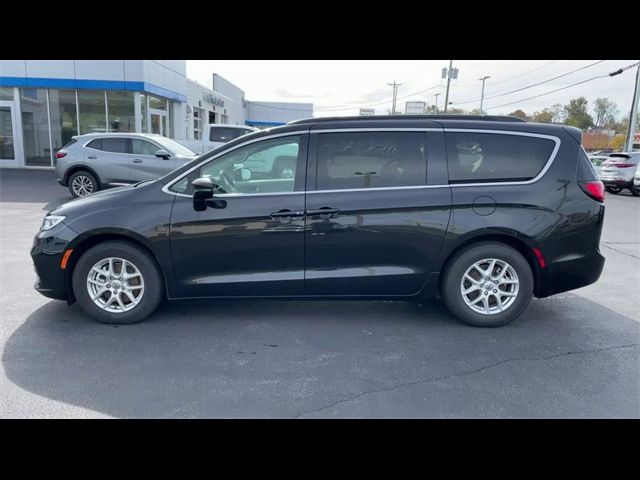 2022 Chrysler Pacifica Touring-L