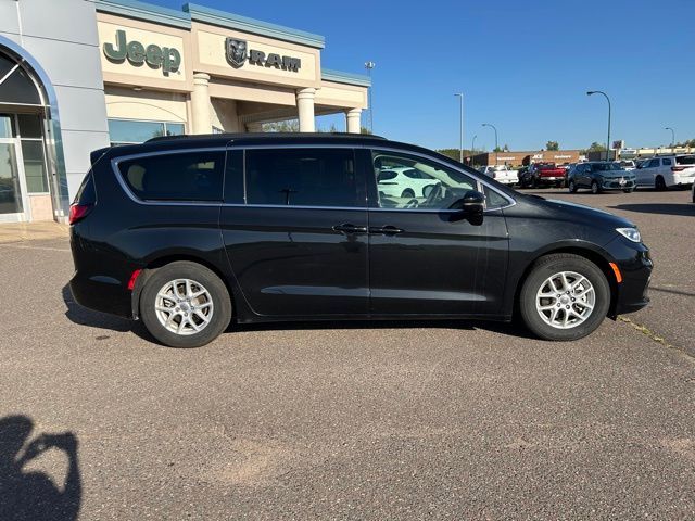 2022 Chrysler Pacifica Touring-L