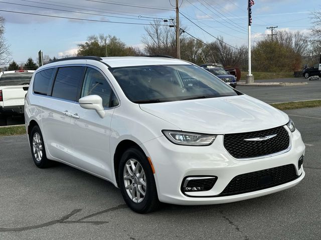 2022 Chrysler Pacifica Touring-L