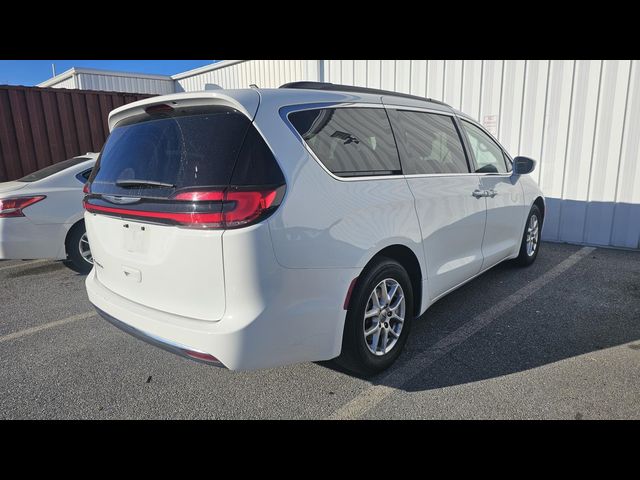 2022 Chrysler Pacifica Touring-L