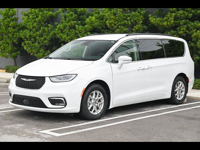 2022 Chrysler Pacifica Touring-L