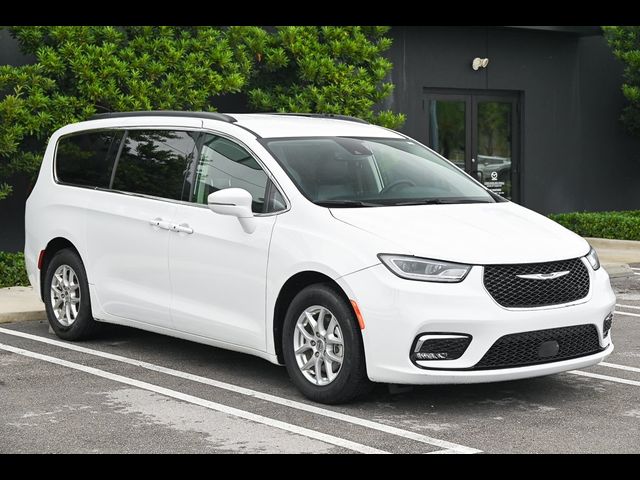 2022 Chrysler Pacifica Touring-L