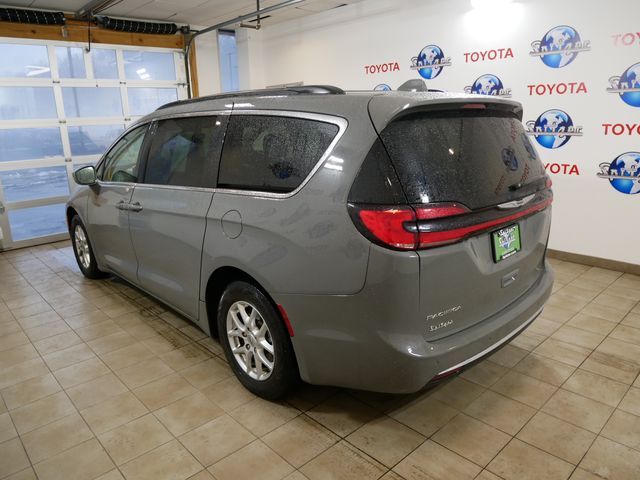 2022 Chrysler Pacifica Touring-L