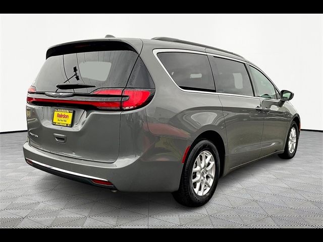 2022 Chrysler Pacifica Touring-L