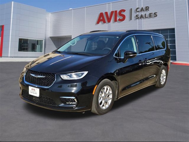 2022 Chrysler Pacifica Touring-L