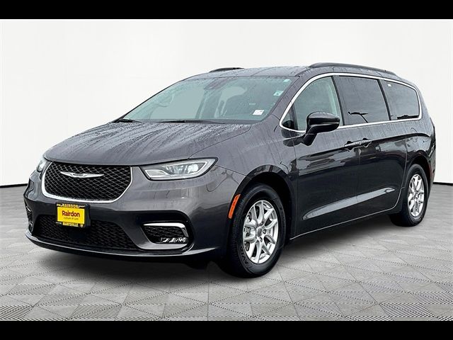 2022 Chrysler Pacifica Touring-L