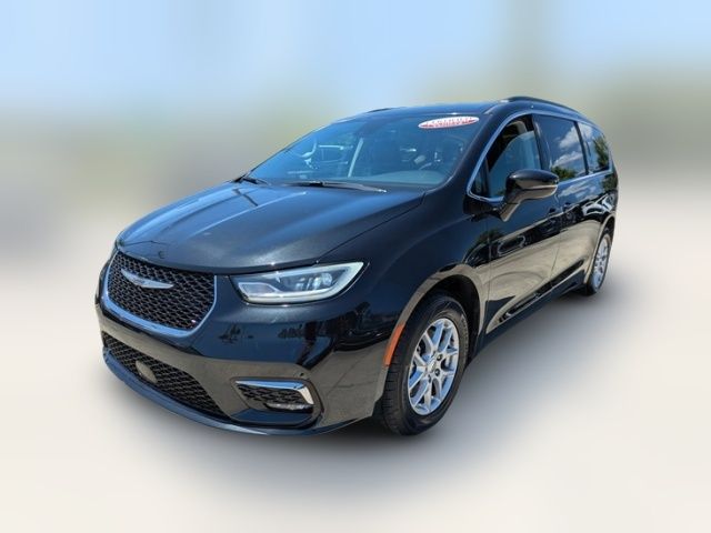 2022 Chrysler Pacifica Touring-L
