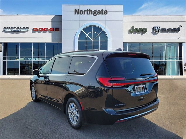 2022 Chrysler Pacifica Touring-L