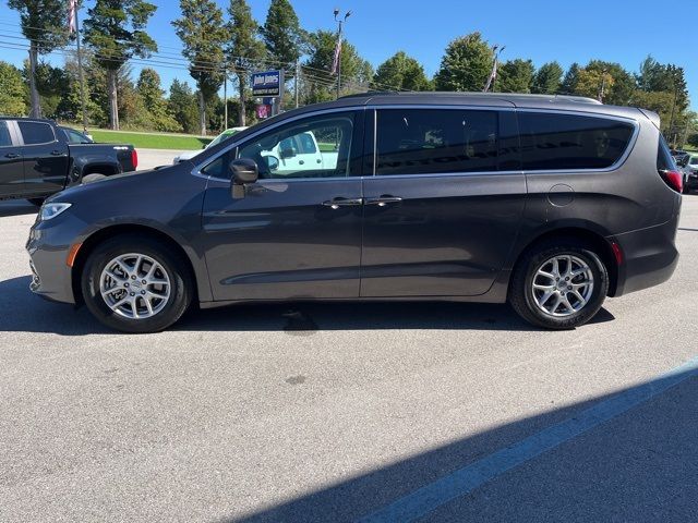 2022 Chrysler Pacifica Touring-L