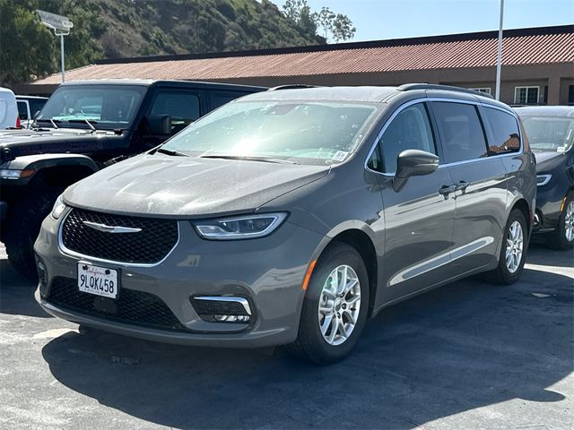 2022 Chrysler Pacifica Touring-L