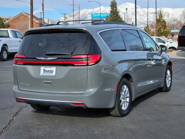 2022 Chrysler Pacifica Touring-L