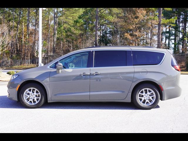 2022 Chrysler Pacifica Touring-L