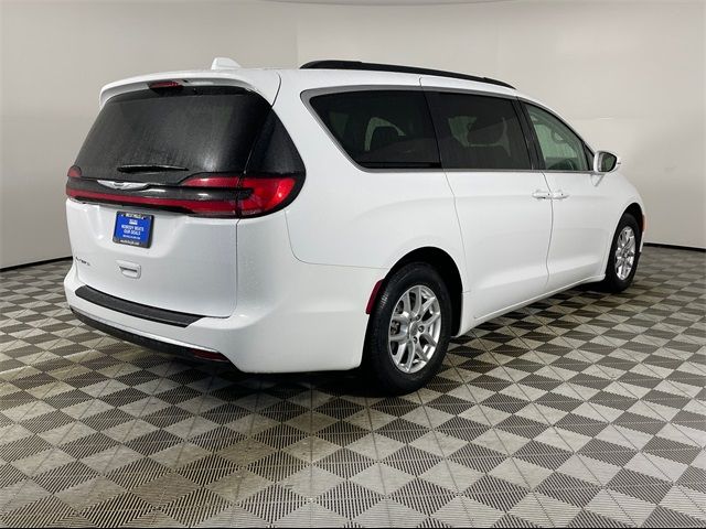 2022 Chrysler Pacifica Touring-L