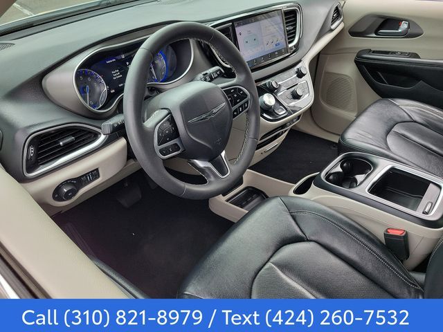 2022 Chrysler Pacifica Touring-L