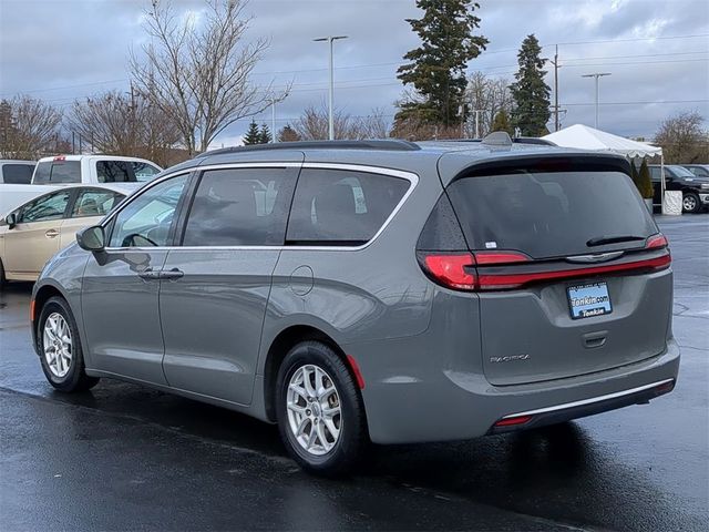 2022 Chrysler Pacifica Touring-L