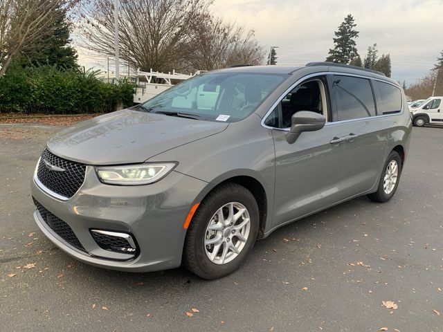 2022 Chrysler Pacifica Touring-L