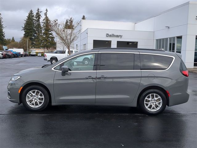 2022 Chrysler Pacifica Touring-L