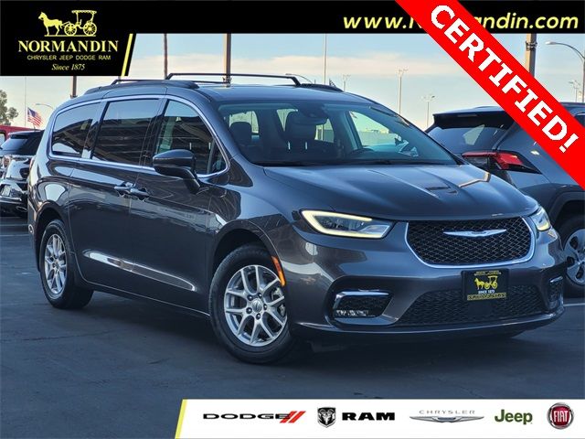 2022 Chrysler Pacifica Touring-L