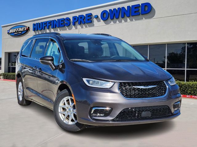 2022 Chrysler Pacifica Touring-L