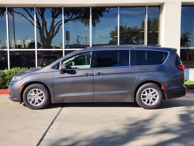 2022 Chrysler Pacifica Touring-L