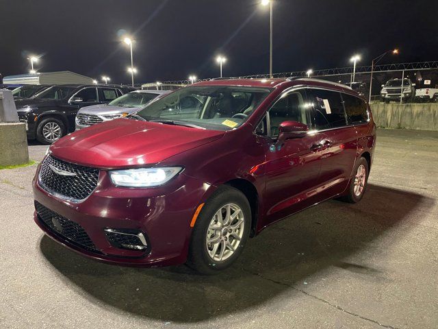 2022 Chrysler Pacifica Touring-L