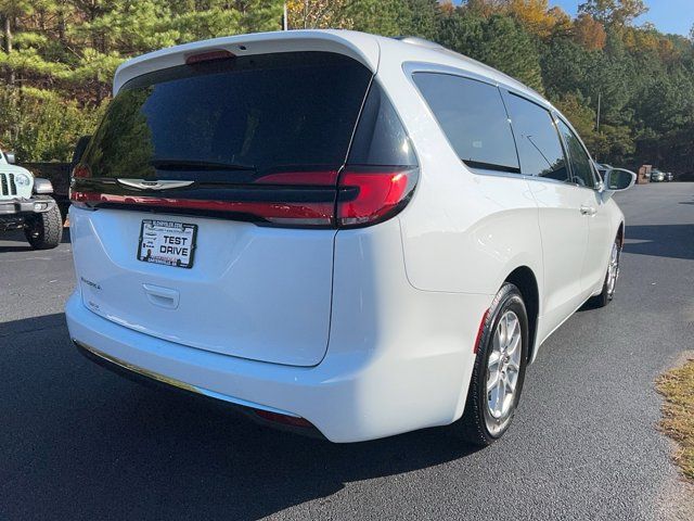 2022 Chrysler Pacifica Touring-L