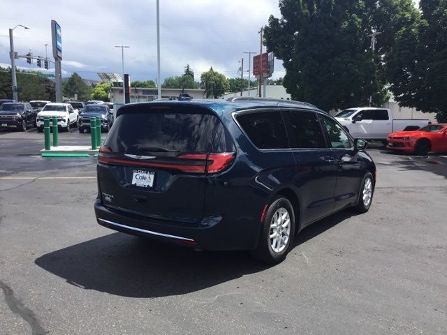 2022 Chrysler Pacifica Touring-L